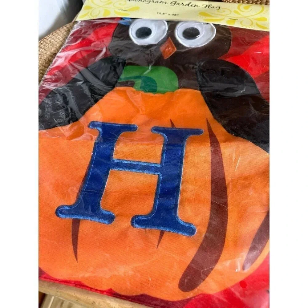 Monogram Garden Flag H embroidered Owl NEW